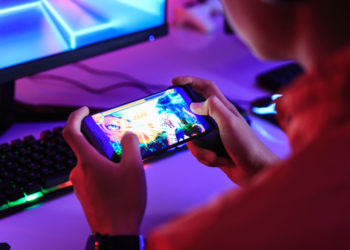 Mobiilipelaaminen rekisteröintivapailla nettikasinoilla – parhaat vinkit